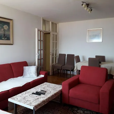Gemuetliche Ferienwohnung In Apartamento