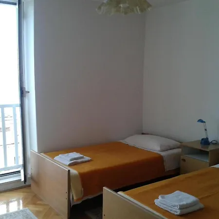 Daire Gemuetliche Ferienwohnung In